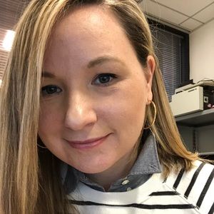 Meet your Posher, Melissa